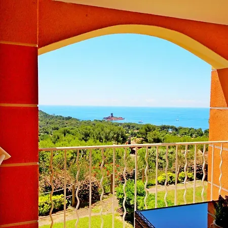 Cap Esterel Hameau Zone N2 - Studio Mer - Ref. 314La *